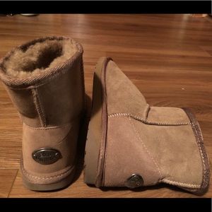 New Emu Australia Platinum Boots Short